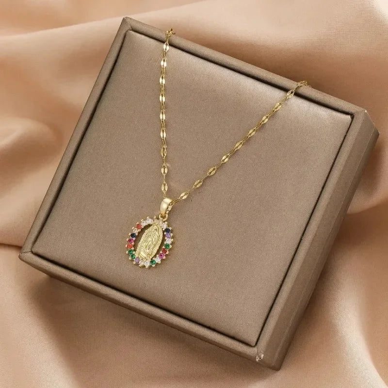 Mary Hollow Necklace
