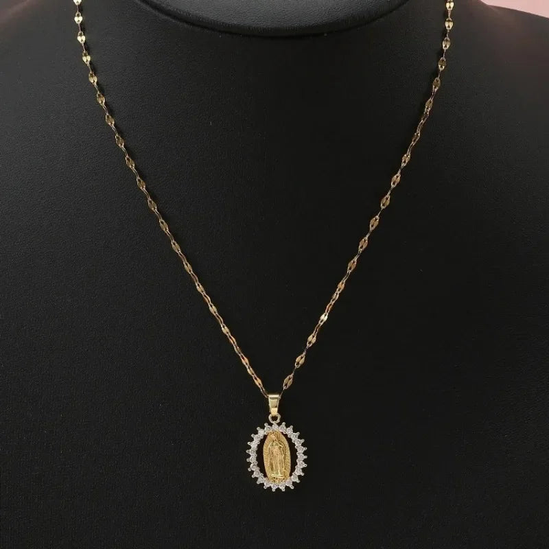 Mary Hollow Necklace