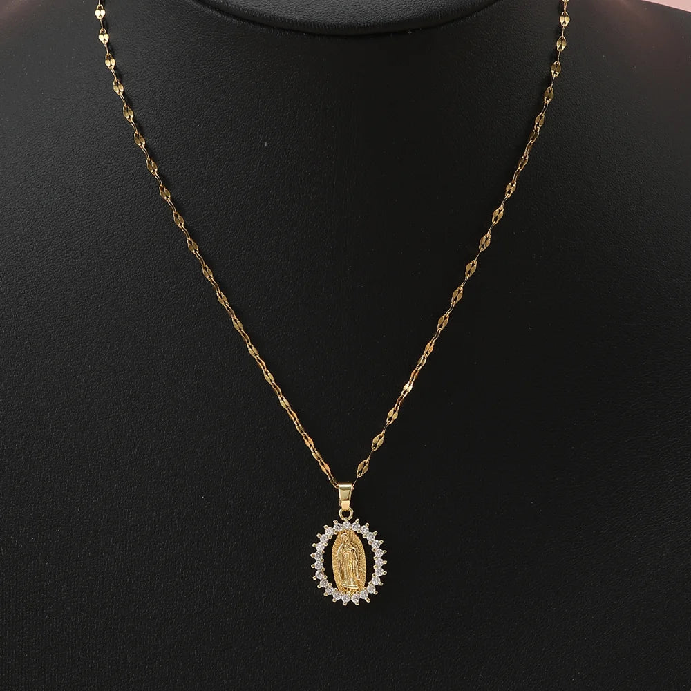 Mary Hollow Necklace